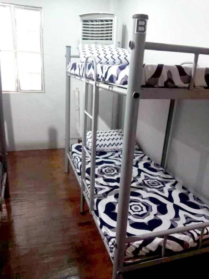 Mang Ben Dormitory Quezon City Exterior foto